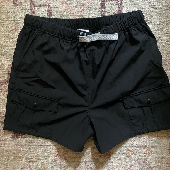 Women's Black Cargo Belted Hiking Shorts Stoic Brand Size Large - Picture 3 of 4